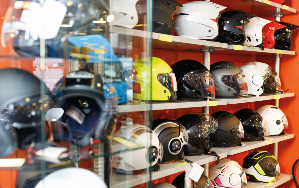 Motorrad-Ausrüstung Laden- und Lagerinventar